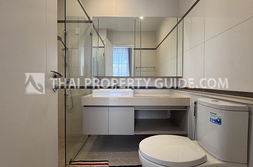 House with Shared Pool in Krung Thep Kritha 